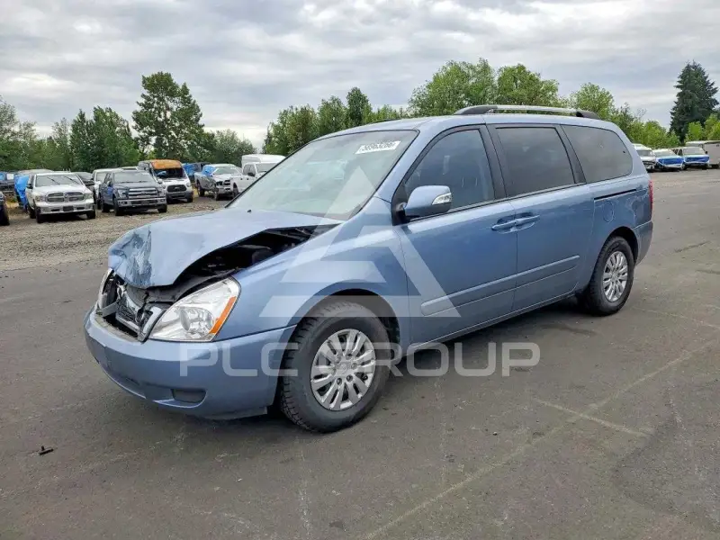 2012 KIA Sedona фото