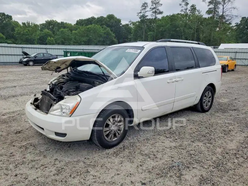 2012 KIA Sedona фото