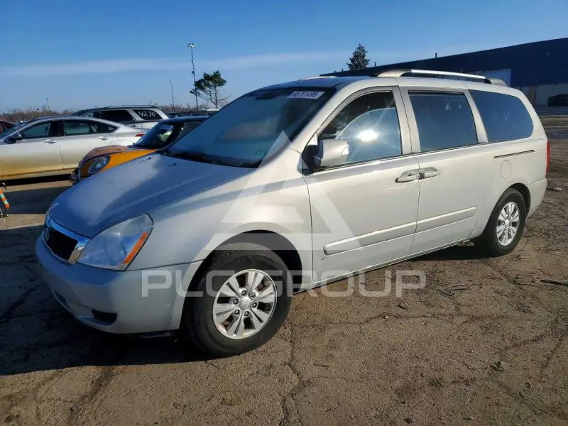 2012 KIA Sedona фото
