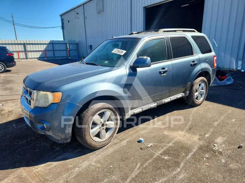 2012 Ford ESCAPE photo