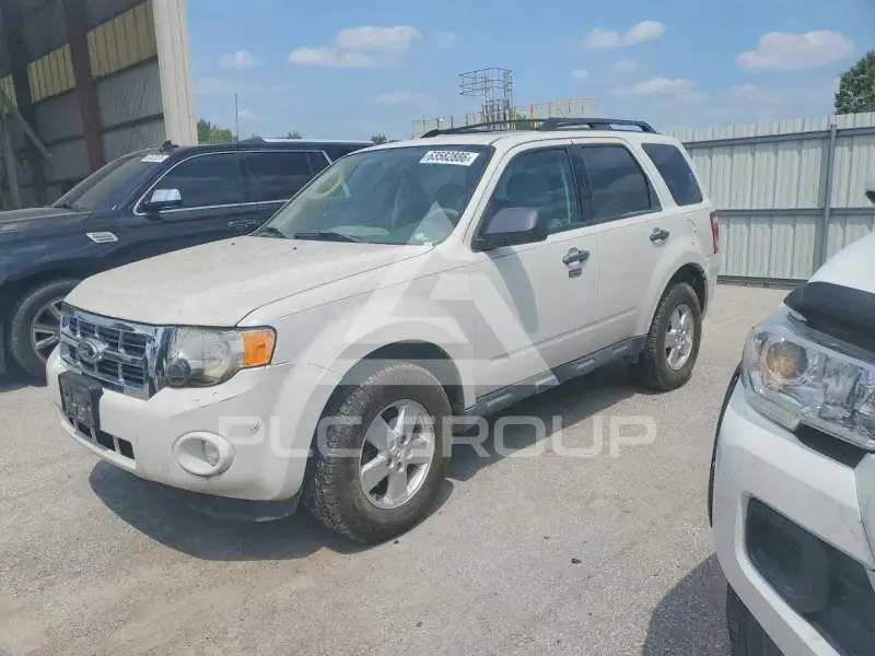 2012 Ford ESCAPE photo