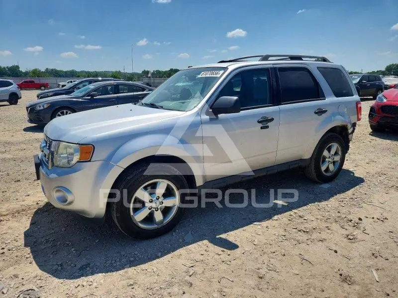 2012 Ford ESCAPE photo