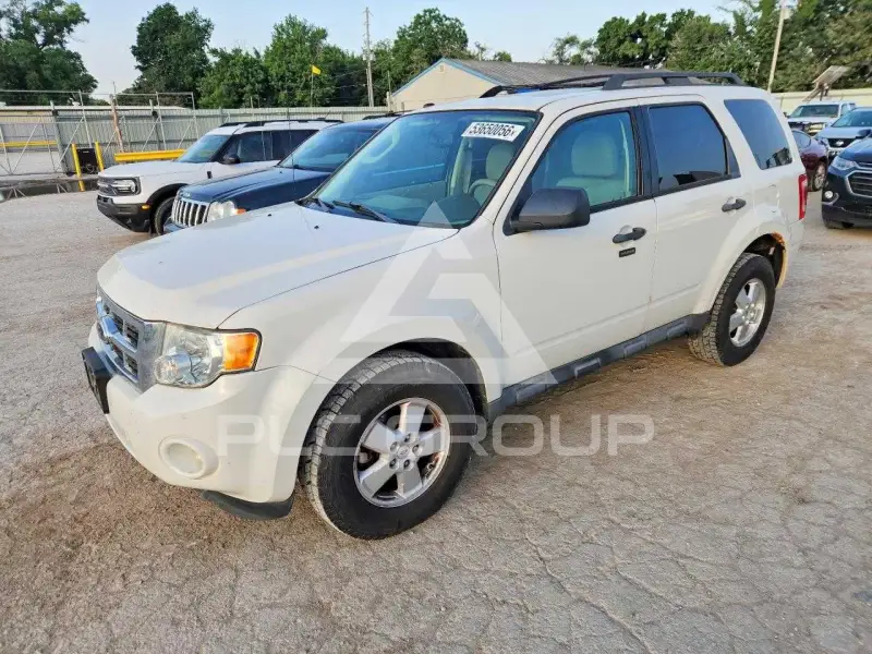 2012 Ford ESCAPE photo