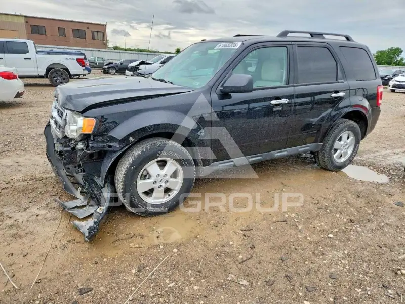 2012 Ford ESCAPE photo