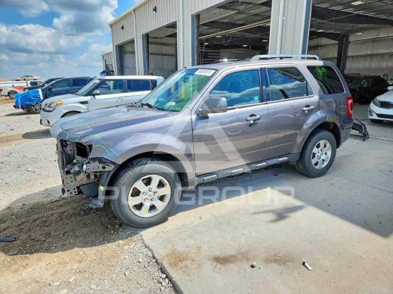2012 Ford ESCAPE photo