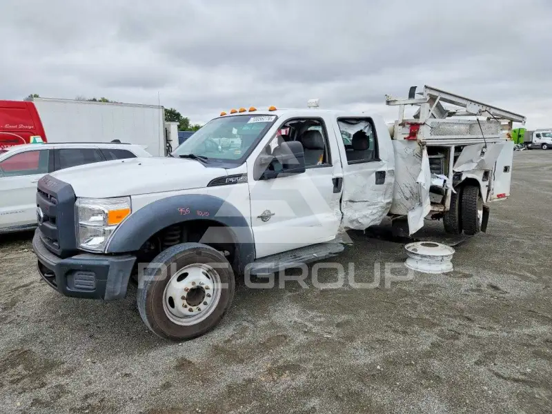 2012 Ford F-550 photo