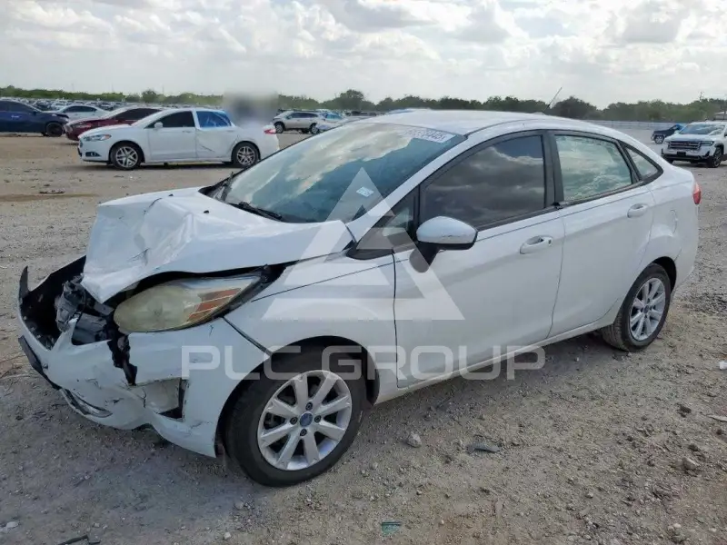 2012 Ford FIESTA photo