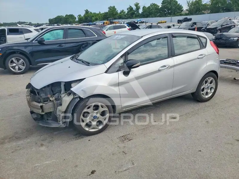 2012 Ford FIESTA фото