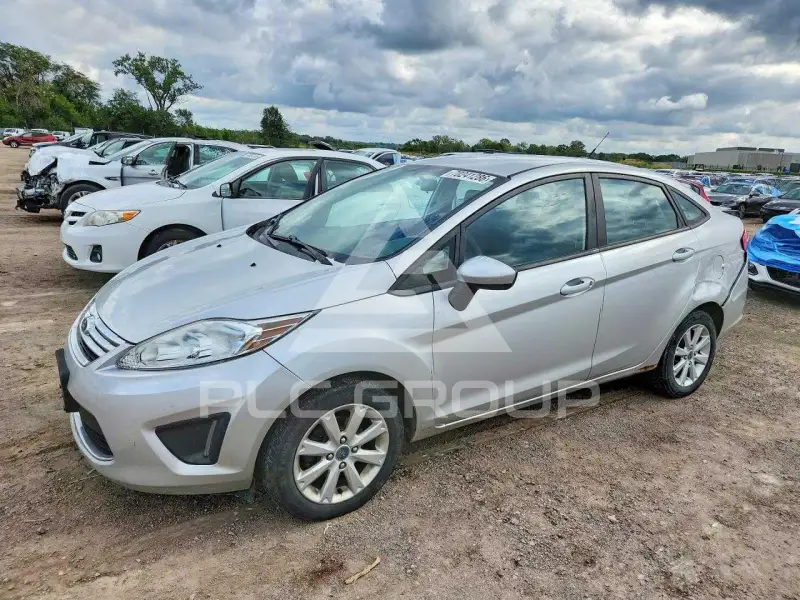 2012 Ford FIESTA фото