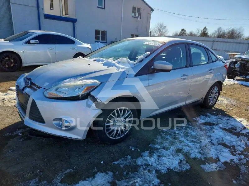 2012 Ford FOCUS photo