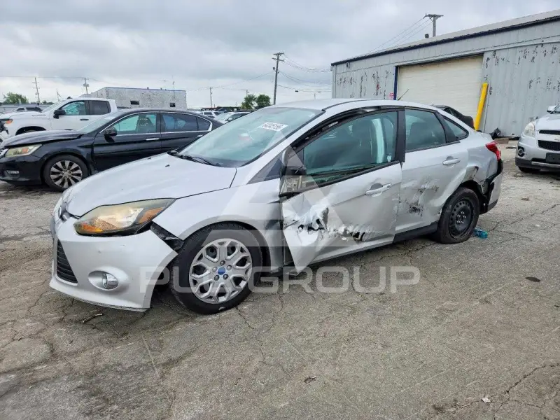 2012 Ford FOCUS photo