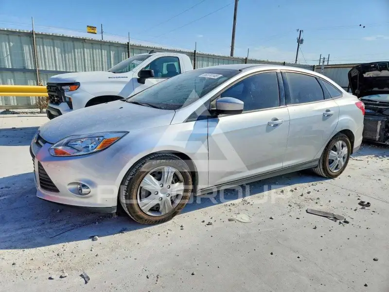 2012 Ford FOCUS photo