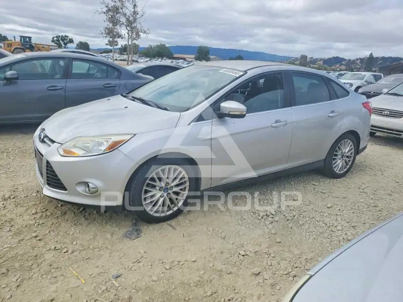 2012 Ford FOCUS photo