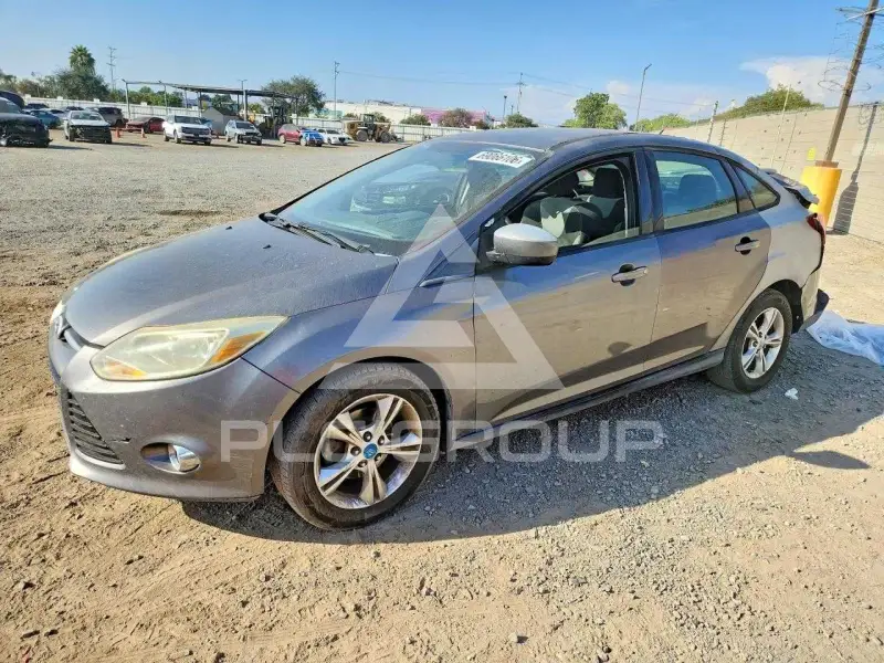 2012 Ford FOCUS photo