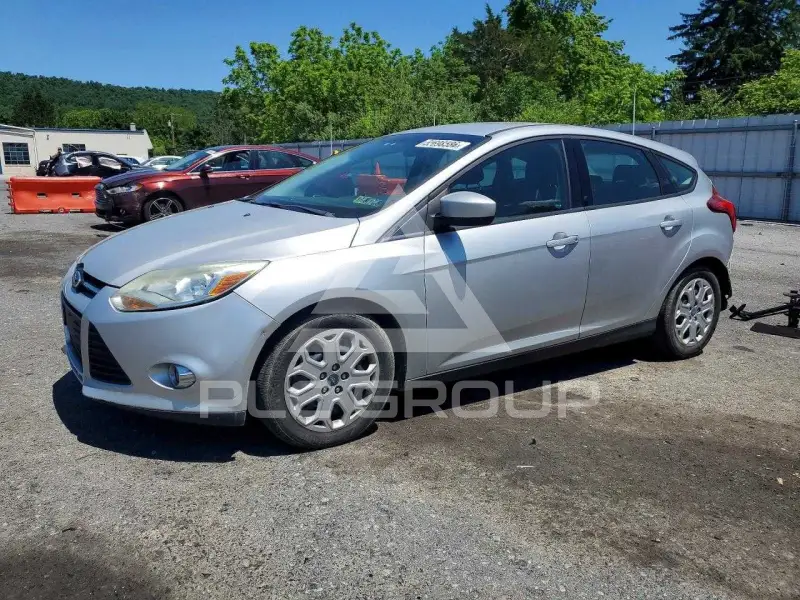 2012 Ford FOCUS photo
