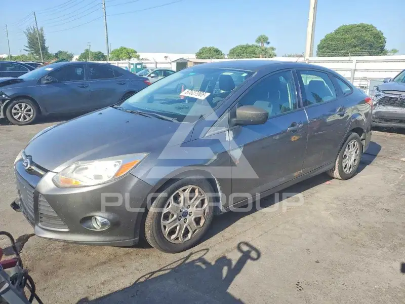 2012 Ford FOCUS photo