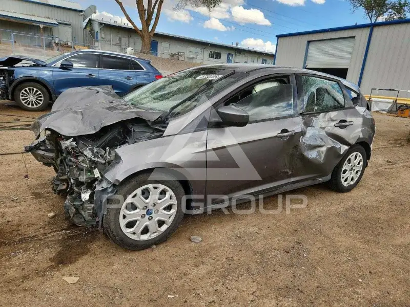 2012 Ford FOCUS photo
