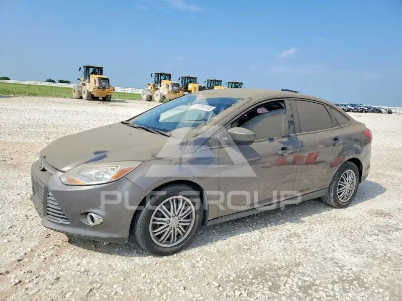 2012 Ford FOCUS photo