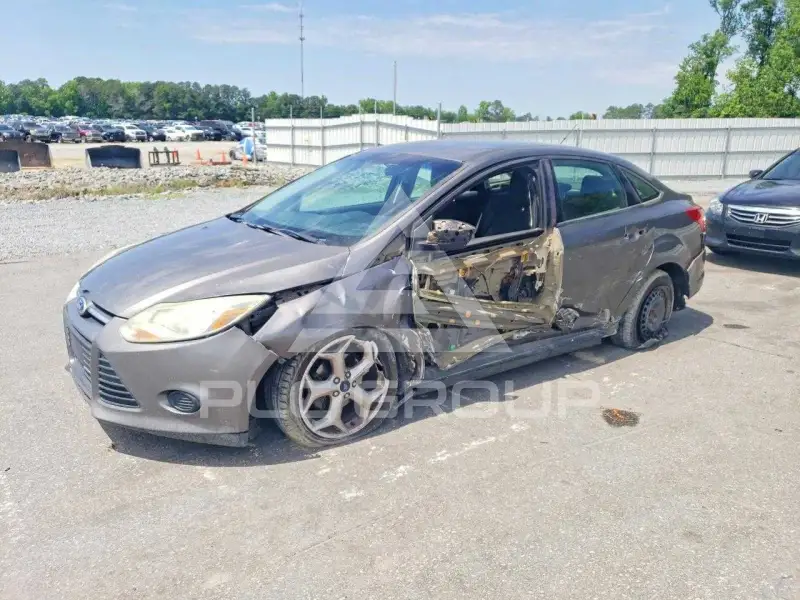 2012 Ford FOCUS фото