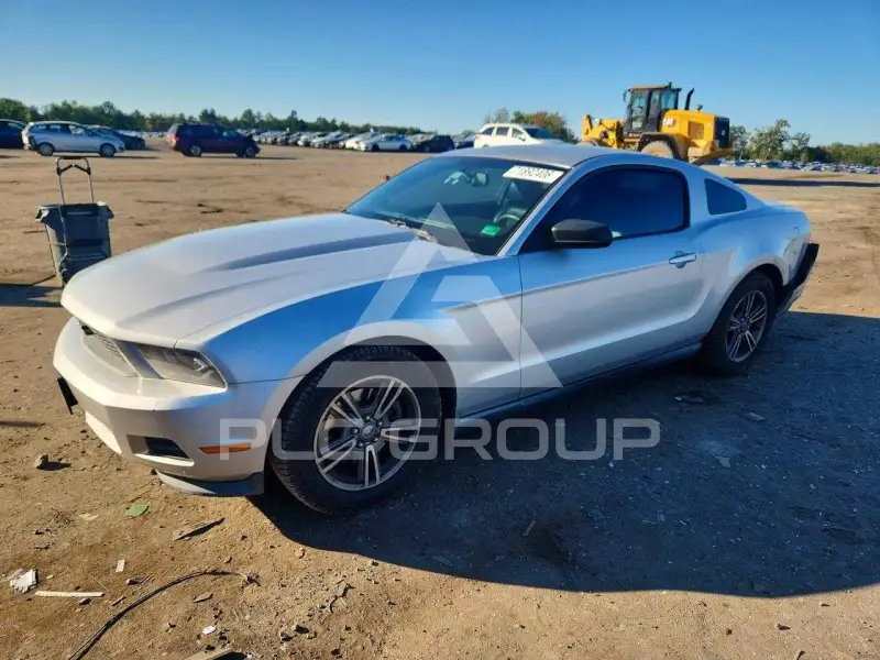 2012 Ford MUSTANG photo