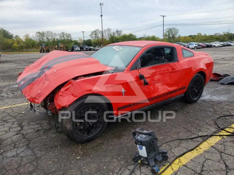 2012 Ford MUSTANG photo
