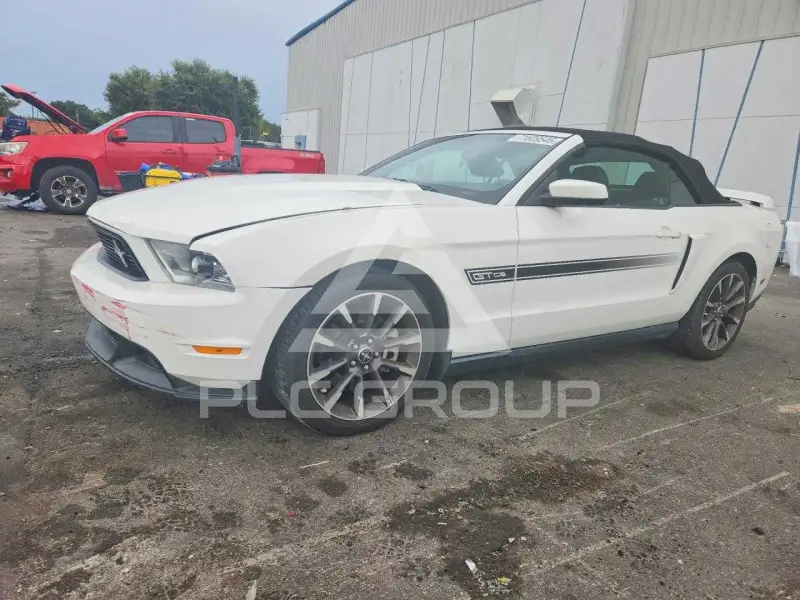 2012 Ford MUSTANG фото