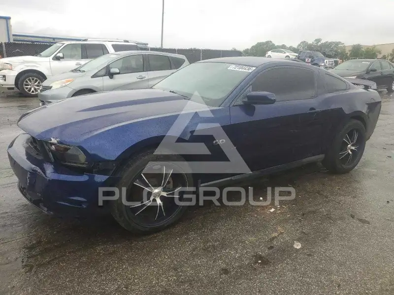 2012 Ford MUSTANG photo