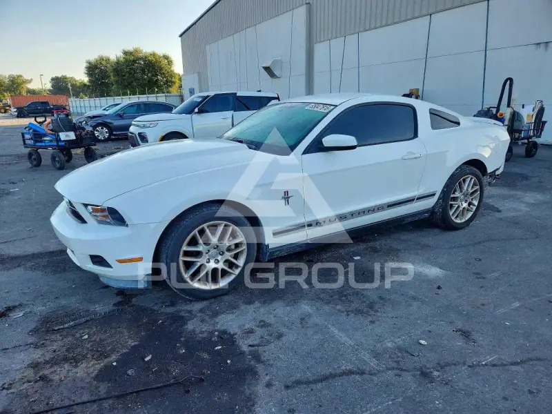 2012 Ford MUSTANG фото