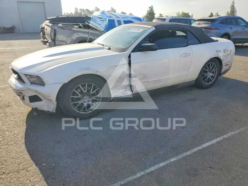 2012 Ford MUSTANG фото
