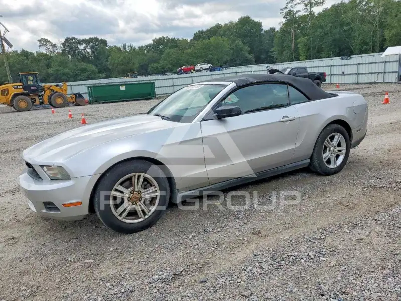 2012 Ford MUSTANG фото