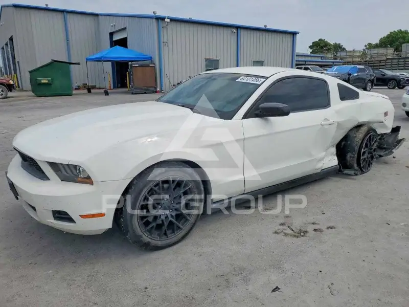 2012 Ford MUSTANG photo