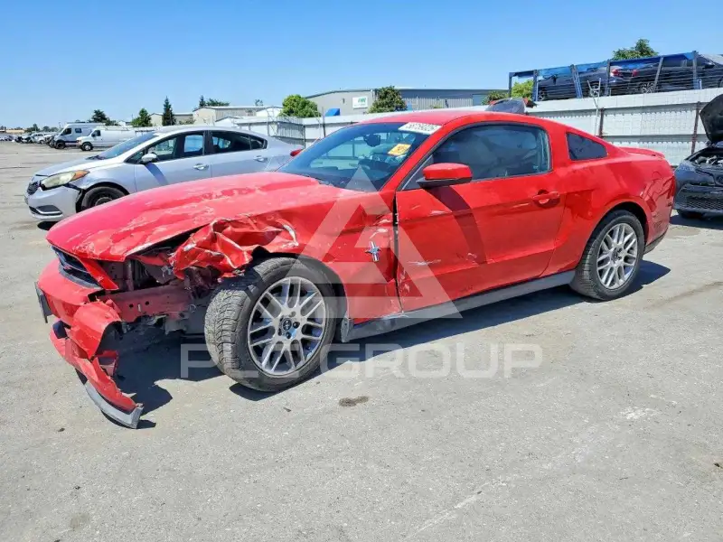 2012 Ford MUSTANG photo