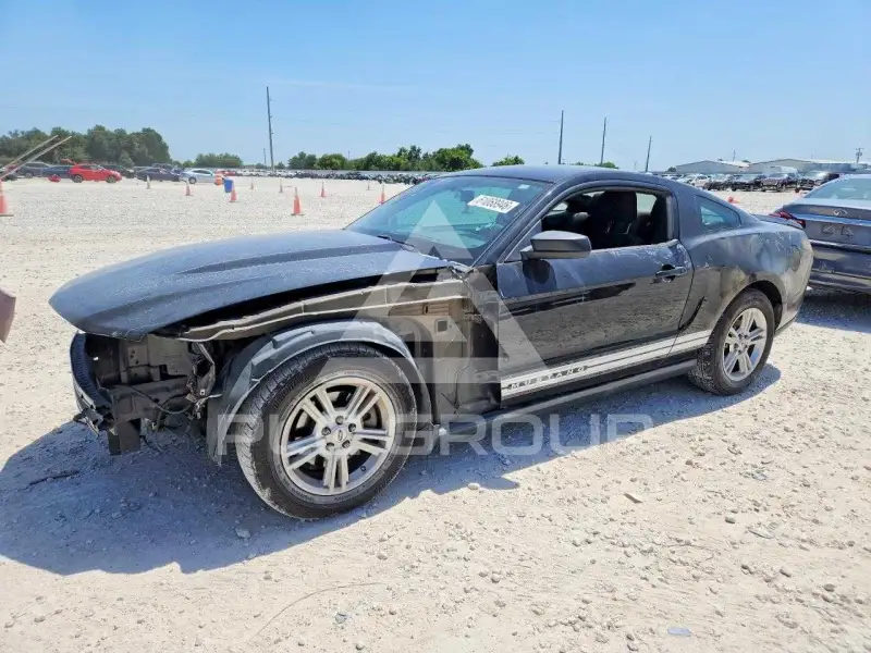 2012 Ford MUSTANG фото