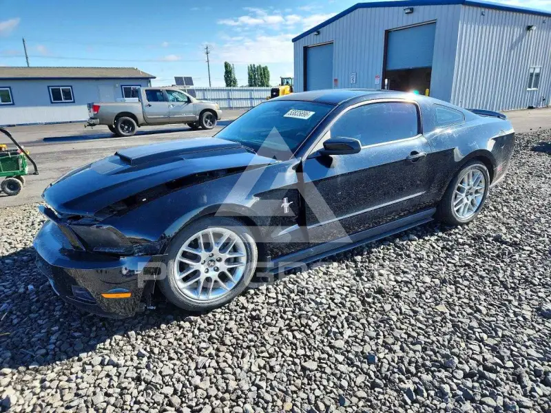 2012 Ford MUSTANG photo