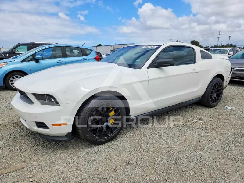 2012 Ford MUSTANG фото