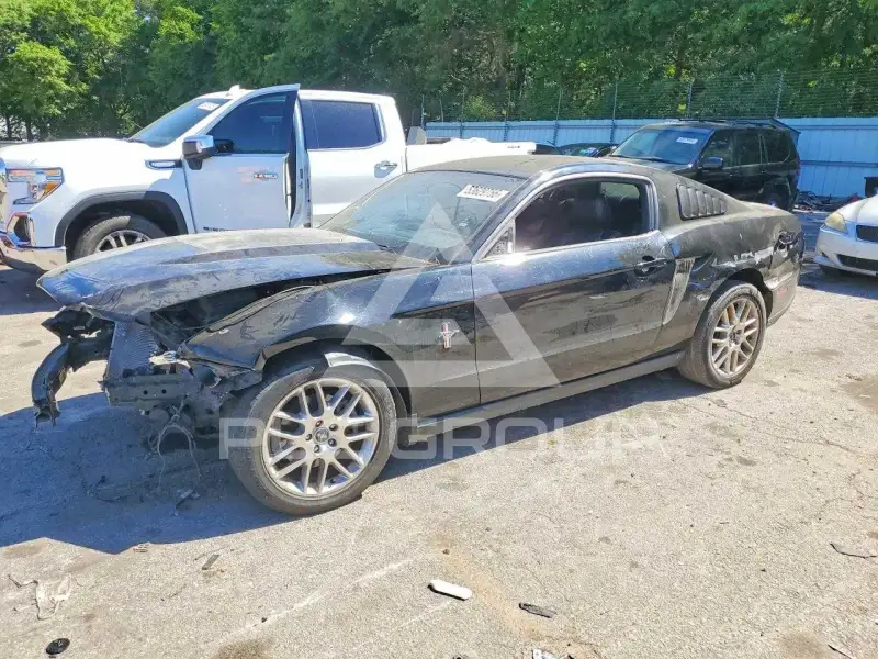 2012 Ford MUSTANG photo