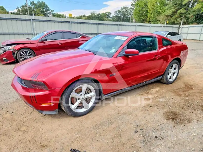 2012 Ford MUSTANG фото