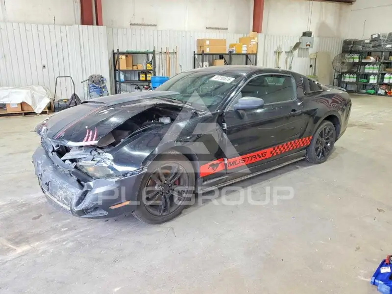 2012 Ford MUSTANG photo