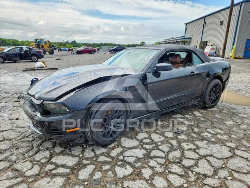 2012 Ford MUSTANG фото