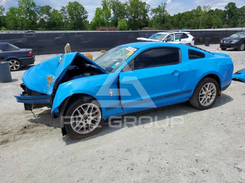 2012 Ford MUSTANG photo