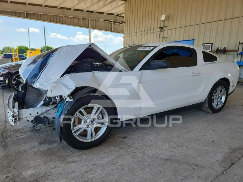 2012 Ford MUSTANG фото