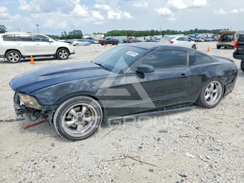 2012 Ford MUSTANG фото