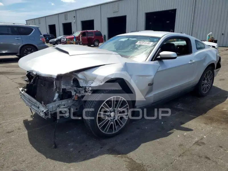 2012 Ford MUSTANG фото