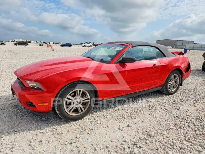 2012 Ford MUSTANG фото