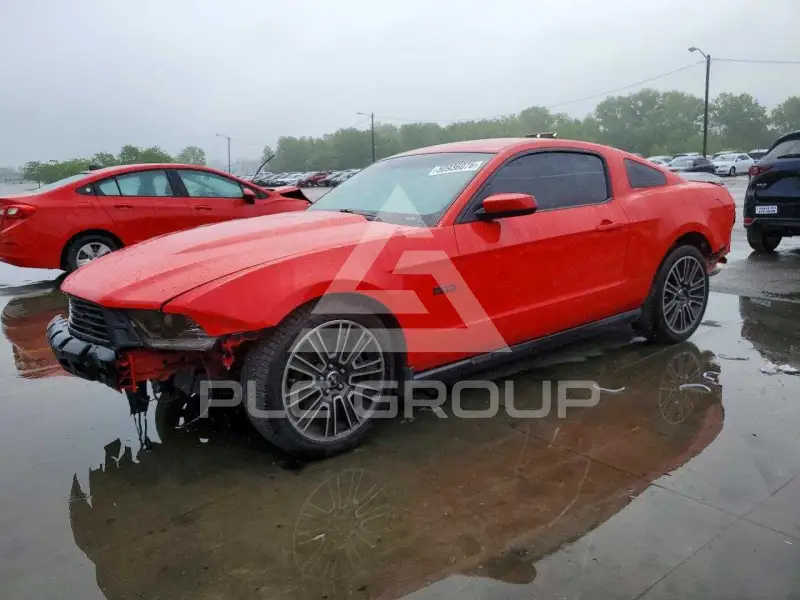 2012 Ford MUSTANG photo