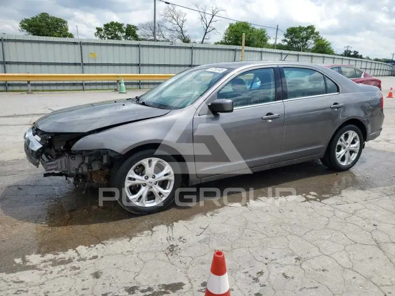 2012 Ford FUSION фото