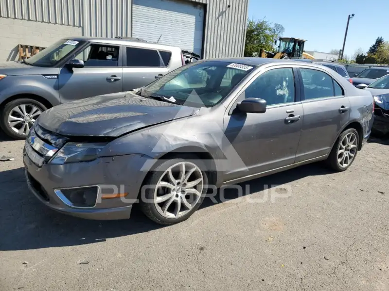 2012 Ford FUSION фото