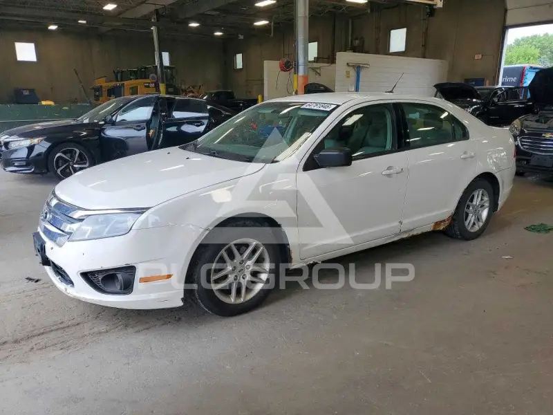2012 Ford FUSION photo