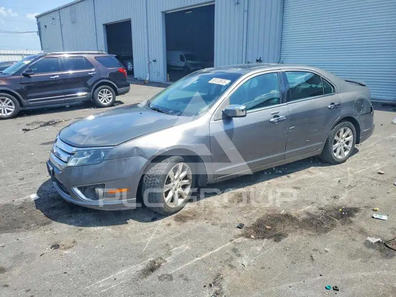 2012 Ford FUSION фото