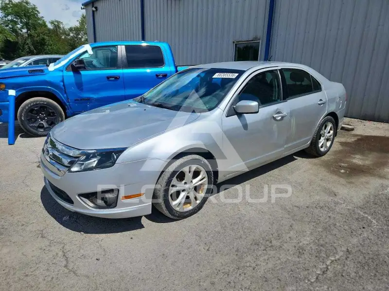 2012 Ford FUSION фото